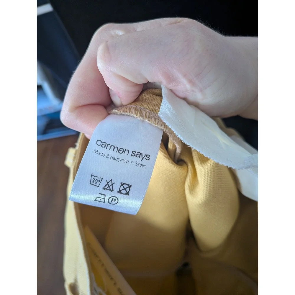 NWT Carmen Says Desk Pale Yellow Denim Bermuda Shorts Cotton Pleated Medium